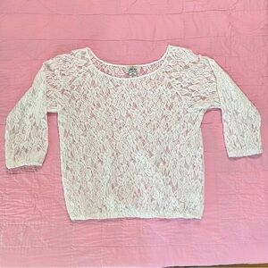 Ariat White unlined lace blouse size L